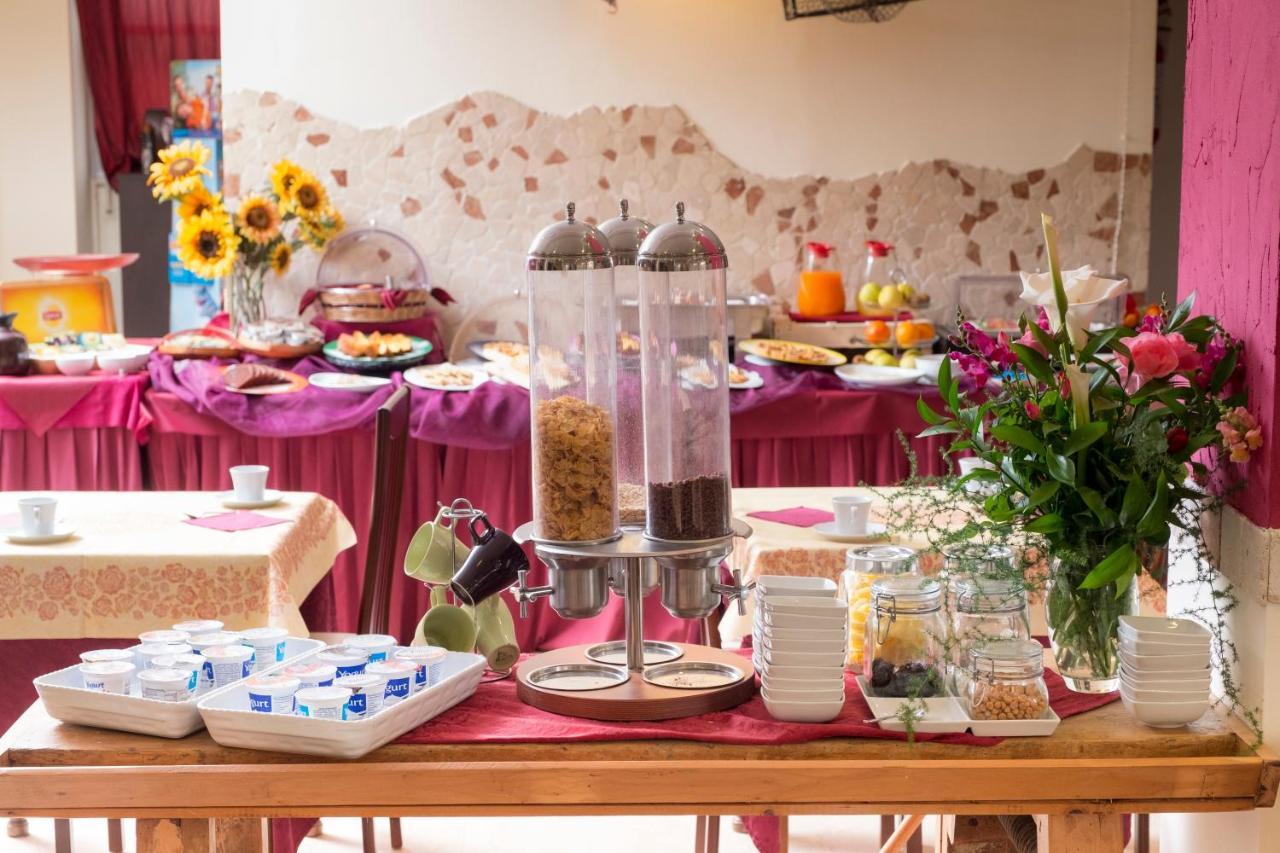 Hotel Crosal Ріміні Екстер'єр фото